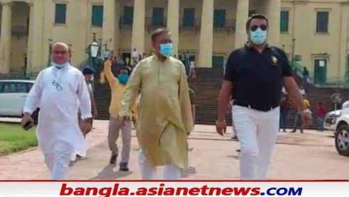 Information and Broadcasting Minister of Bangladesh Hasan Mamud has arrived in Murshidabad today RTB Information and Broadcasting Minister of Bangladesh Hasan Mamud has arrived in Murshidabad today RTB