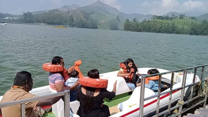 Ban lifted Visitors began to arrive in Munnar Ban lifted Visitors began to arrive in Munnar