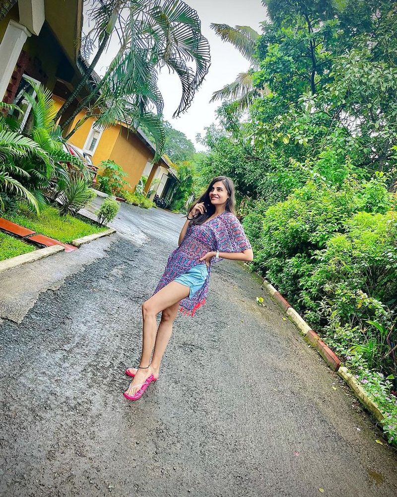 CSK cricketer Deepak Chahar sister Malti debut as heroine in Tamil film