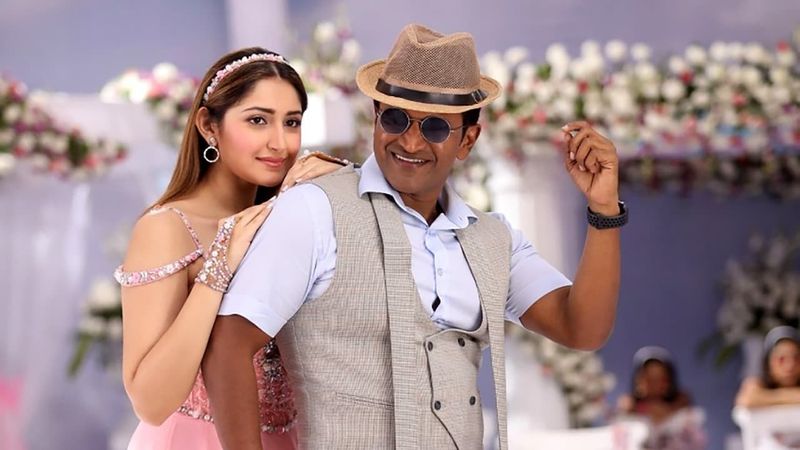 actress sayyeshaa shares picture with co star puneeth rajkumar and say condolence
