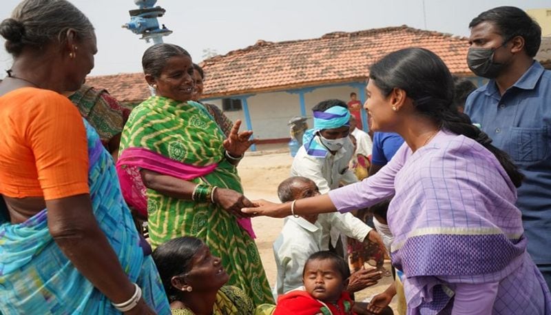 YSRTP Chief YS Sharmila Prajaprasthanam Padayatra postponed