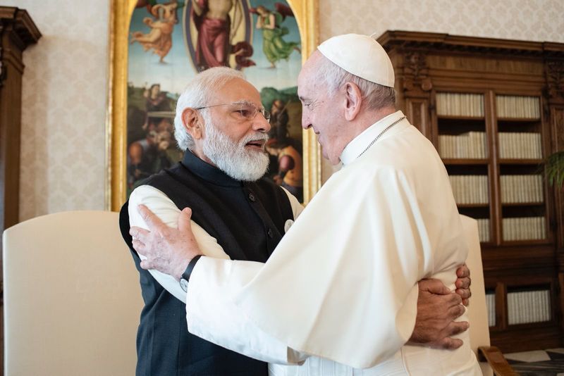 PM invites Pope Francis to visit India