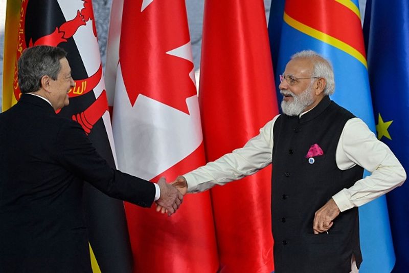 PM invites Pope Francis to visit India