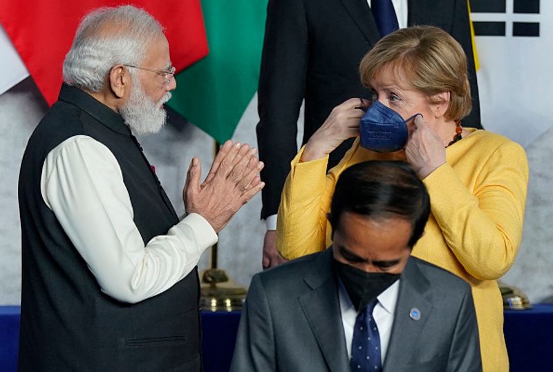 PM invites Pope Francis to visit India