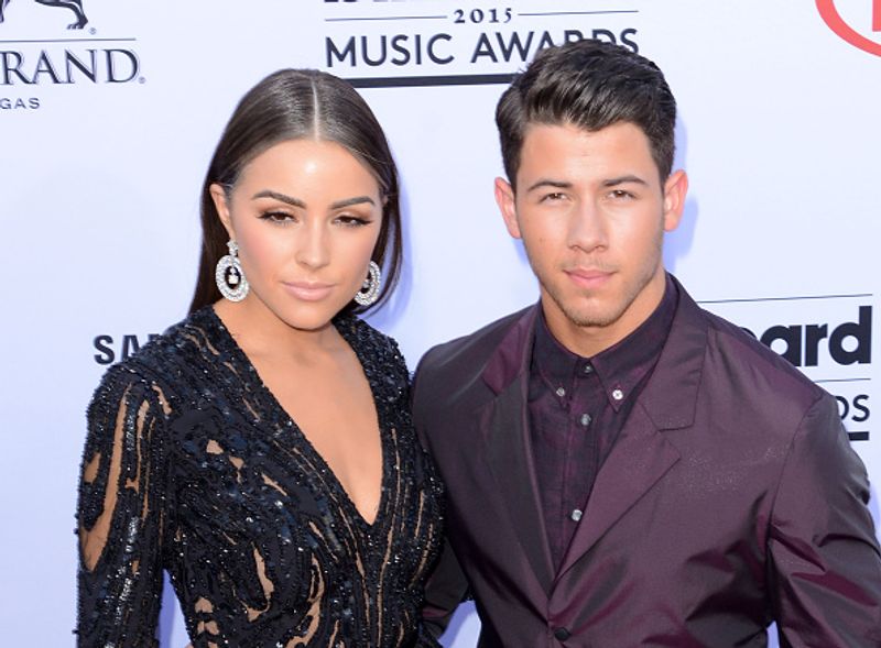 Samantha to Taylor Swift celebs who deleted photos of their exes from Instagram after break up