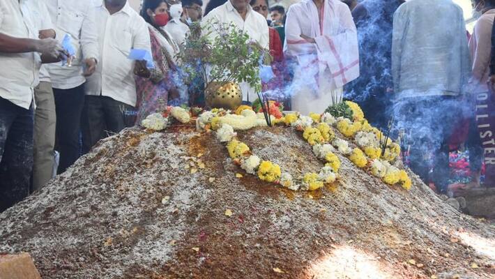 another 2 Fans of Actor Puneeth rajkumar commits Suicide snr another 2 Fans of Actor Puneeth rajkumar commits Suicide snr