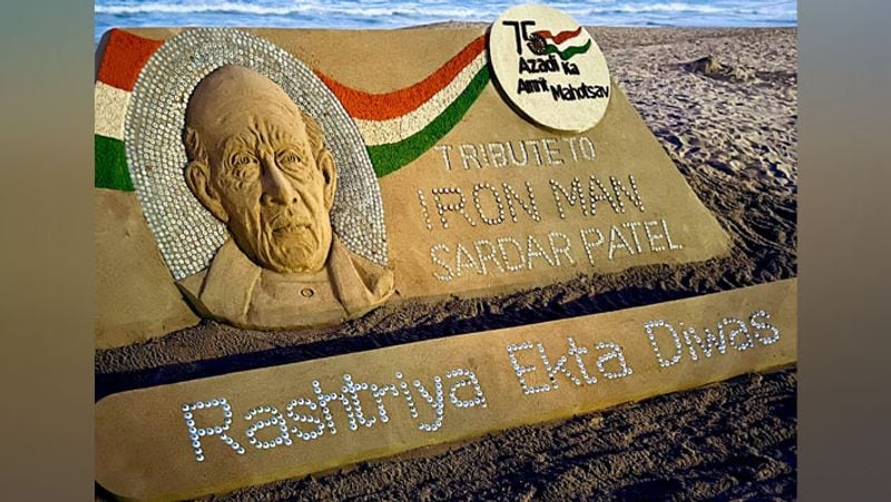 Incredible Nature Famous sand artist Sudarsan Pattnaik shared beautiful pictures of the sea of Puri on social media