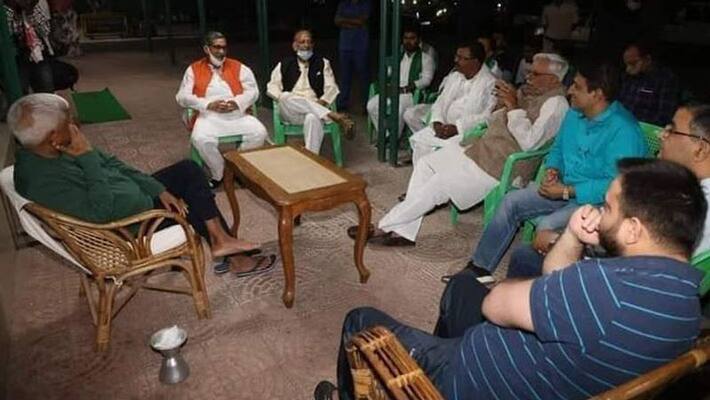night meeting between BJP leaders RK Sinha and Lalu Prasad Yadav before by election Congress accused the deal night meeting between BJP leaders RK Sinha and Lalu Prasad Yadav before by election Congress accused the deal