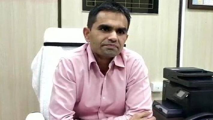 sameer wankhede meets SC national commission chairman for present all documents scheduled castes sameer wankhede meets SC national commission chairman for present all documents scheduled castes