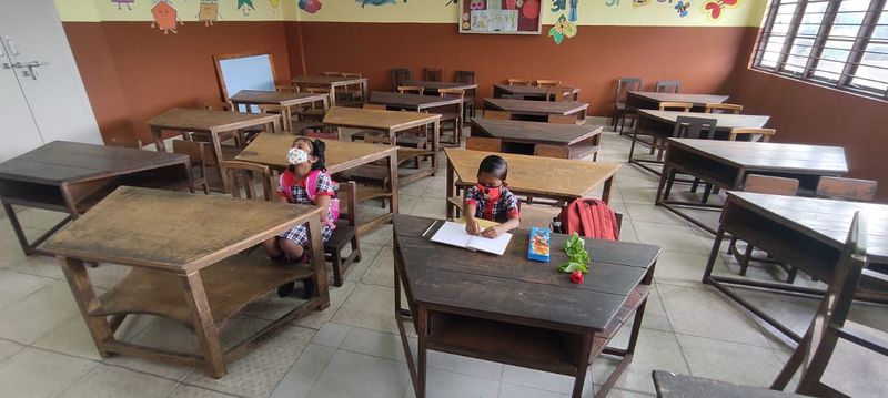 covid 19 Kerala school open at november first 2021