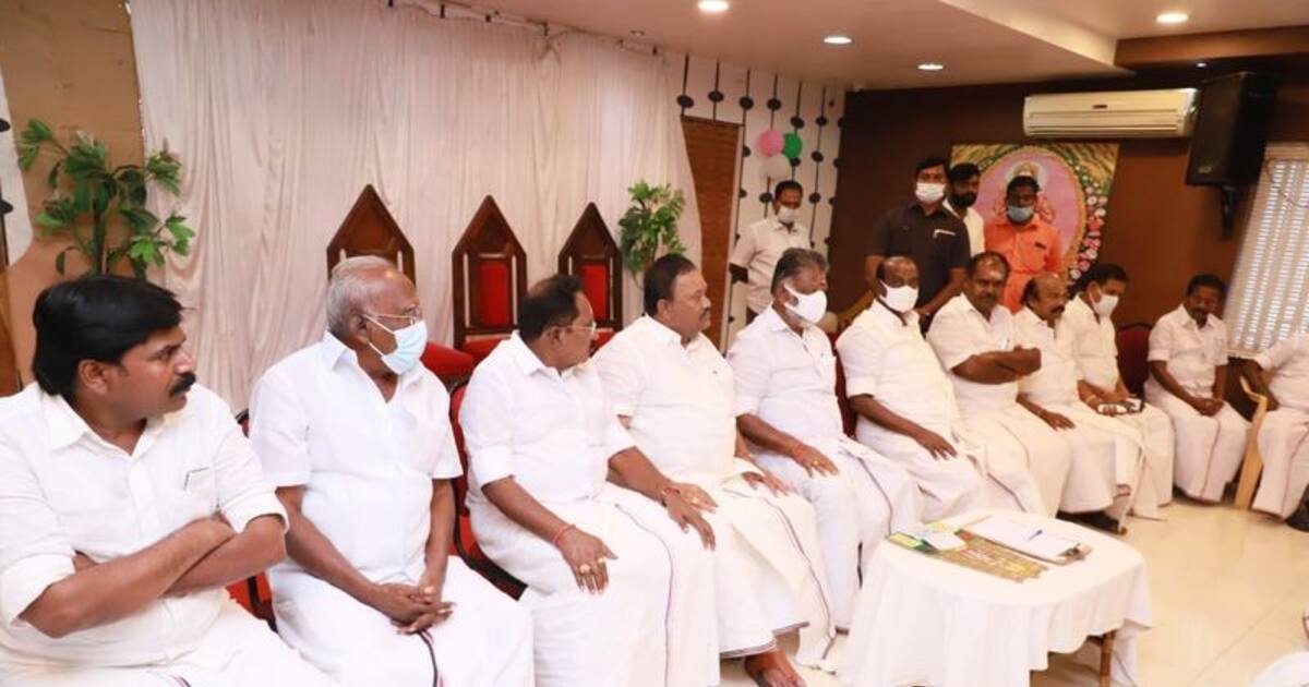 ADMK அதிமுக சட்ட விதிகளில் அதிரடி மாற்றம்... பாமக கற்றுக்கொடுத்த பாடம்... வீடியோவா போடுறீங்க..?
