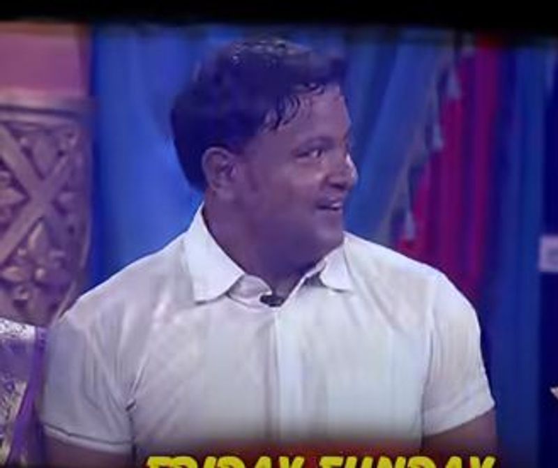 jabardasth varsha complaints to roja on team leader bhaskar