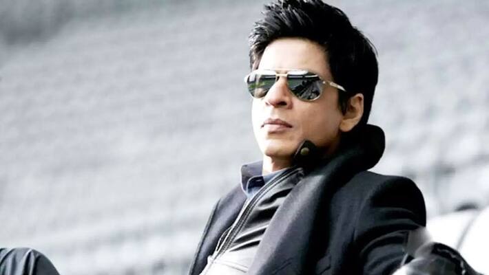 Shah rukh khan attack on journalist with sword had to go to jail Shah rukh khan attack on journalist with sword had to go to jail