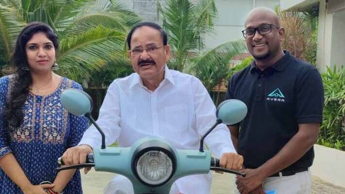 Vice President Venkaiah naidu launches Retrosa electric scooter Vice President Venkaiah naidu launches Retrosa electric scooter