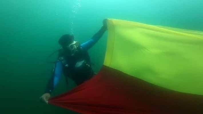 karnataka rajyotsava 2021 kannada flag hoisted under sea water by netrani adventures karwar rbj karnataka rajyotsava 2021 kannada flag hoisted under sea water by netrani adventures karwar rbj