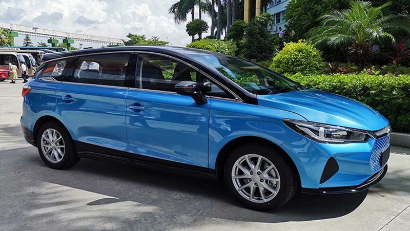 BYD E6 car will give the feel of a traveler vehicle On a single charge, it will run 520 KM View Features and Price