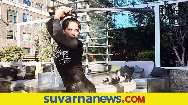 Tamil actress Nitu Chandra share Japanese sword fight video vcs Tamil actress Nitu Chandra share Japanese sword fight video vcs