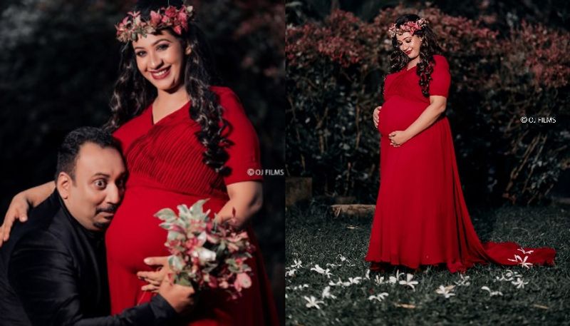 Sowbhagya Venkitesh shared her maternity photoshoot pics