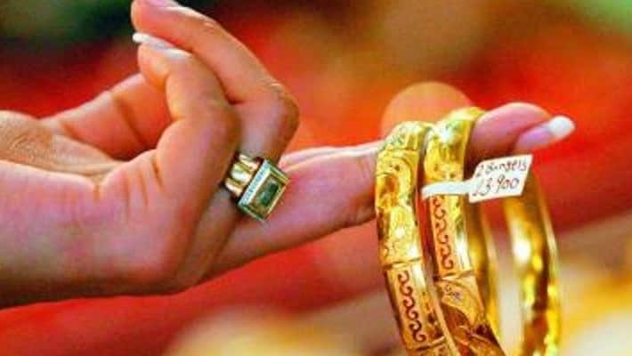 take a look on 18 th november gold and Silver price in kolkata market BRD take a look on 18 th november gold and Silver price in kolkata market BRD