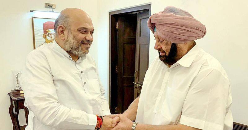 Punjab former Cm Amarinder Singh resigns from Congress