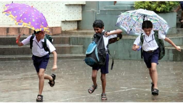 heavy rain alappuzha pathanamthitta kollam districts school holiday tomorrow heavy rain alappuzha pathanamthitta kollam districts school holiday tomorrow