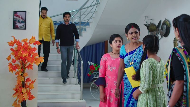 Anand Rao advice Karthik to reveal the truth to Deepa in todays Karthika deepam serial episode