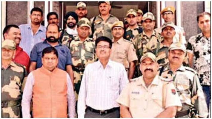 One month jail sentence for Dholpur collector One month jail sentence for Dholpur collector