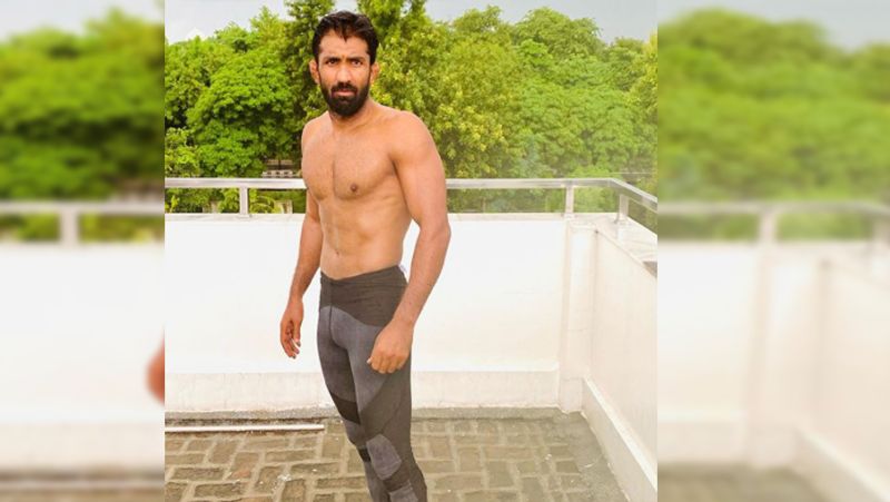 Yogeshwar Dutt Birthday: Know about Olympic medalist personal life and fitness secret