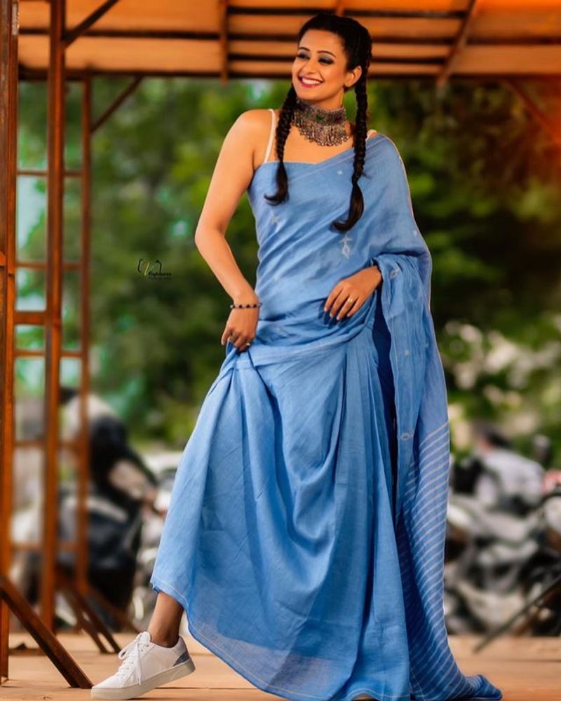 Actress Priyamani mesmerizing poses in Blue saree