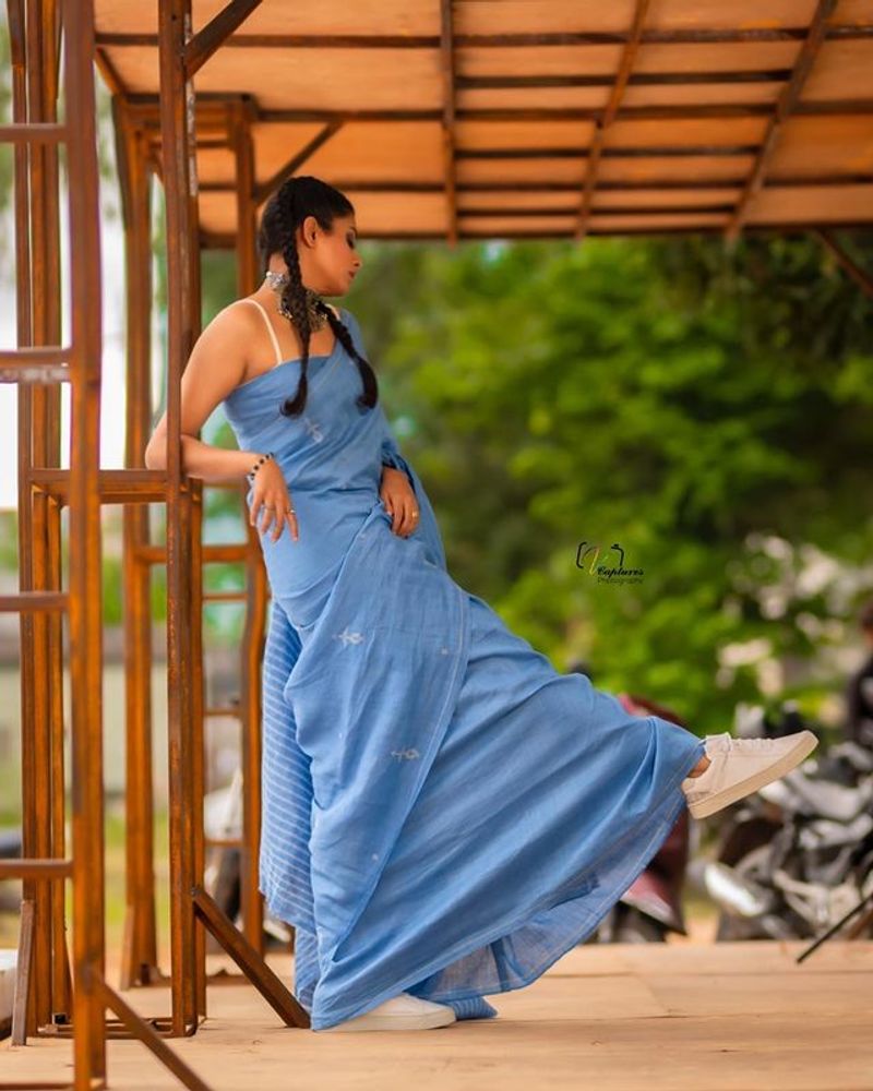 Actress Priyamani mesmerizing poses in Blue saree