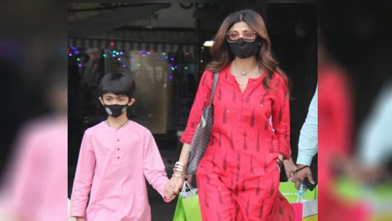 Diwali 2021 Shilpa Shetty spotted while shopping for Deepavali