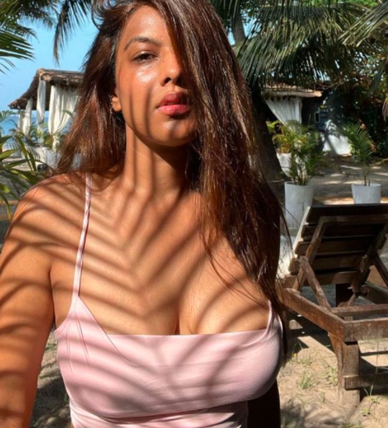 Nia Sharma drops too hot pictures from her Goa vacation dpl