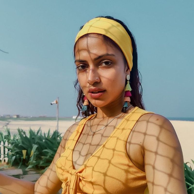 amalapaul showing full leges over load hot bold photo shoot