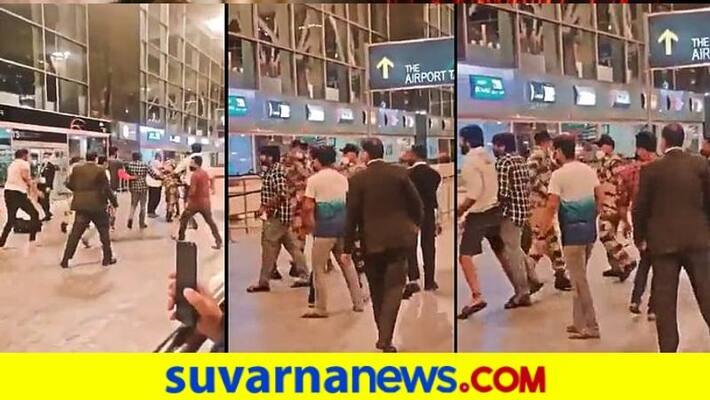 South actor Vijay Sethupathi attacked brutally by mystery man at Airport Shocking video dpl South actor Vijay Sethupathi attacked brutally by mystery man at Airport Shocking video dpl