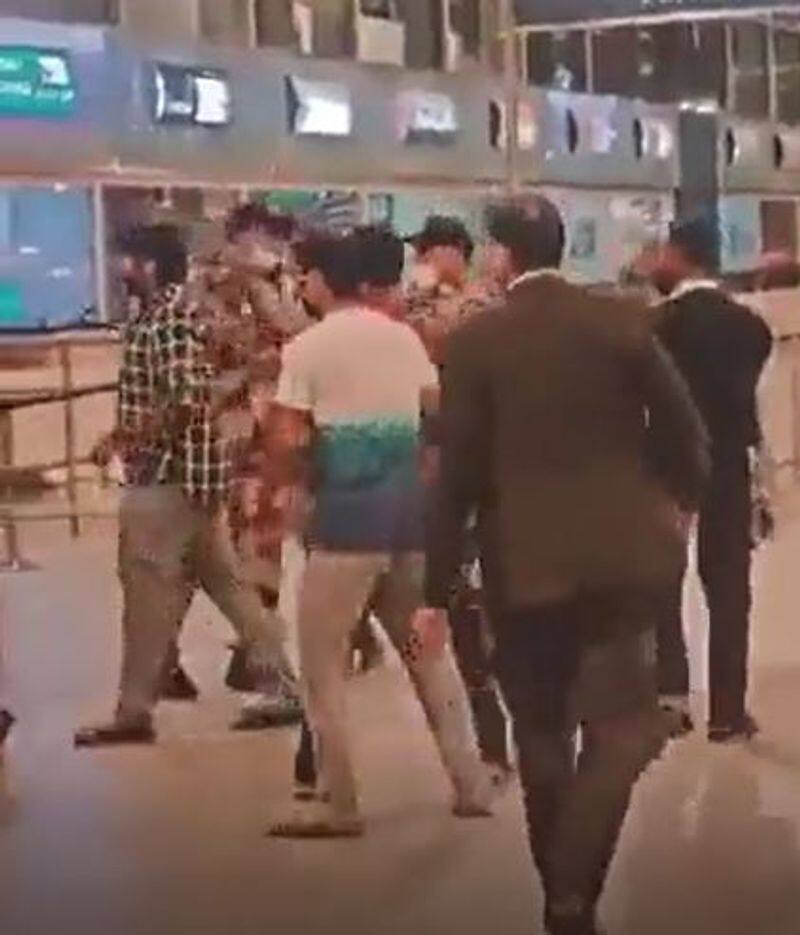 Actor vijay sethupathy attacked in airport viral video