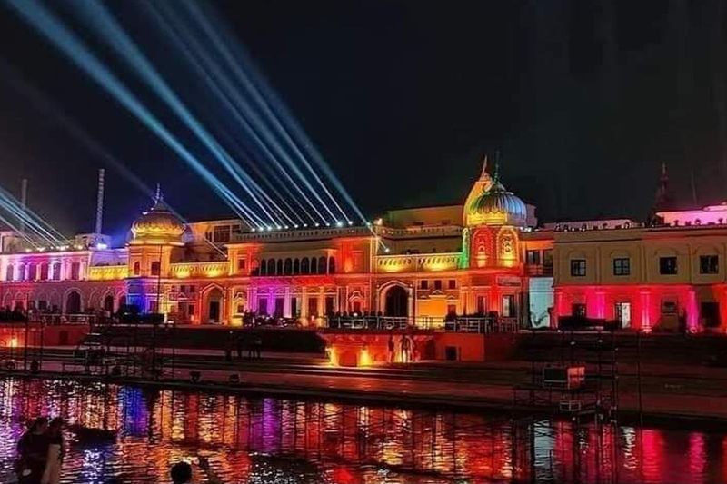 diwali 2021,ayodhya deepotsav, city of lord ram illuminated with the light and lamps