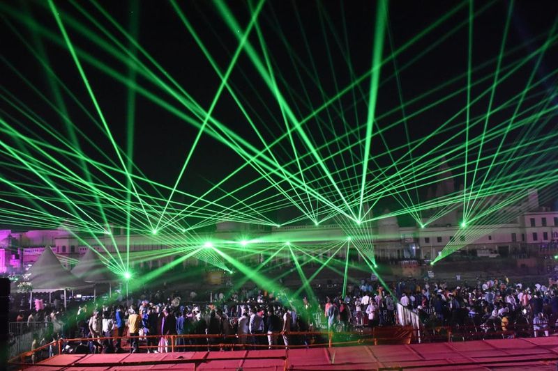 diwali 2021,ayodhya deepotsav, city of lord ram illuminated with the light and lamps