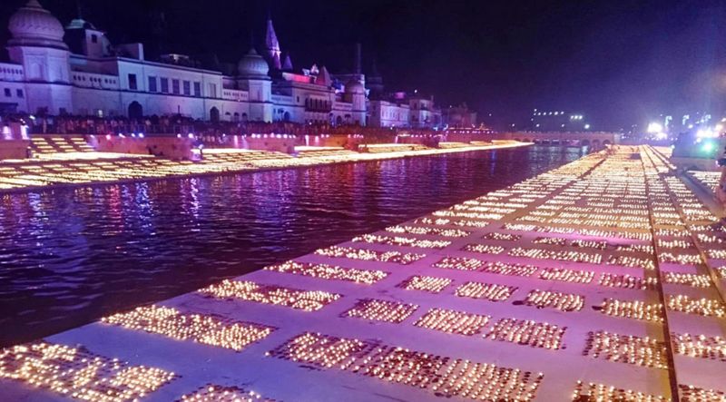 ayodhya creates guinnes record with over 9 lakh diyas on diwali