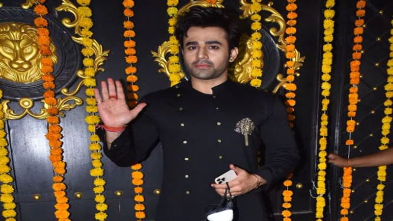 Diwali Bash 2021 ekta kapoor grand deepawali party salman khan and kartik aaryan attend