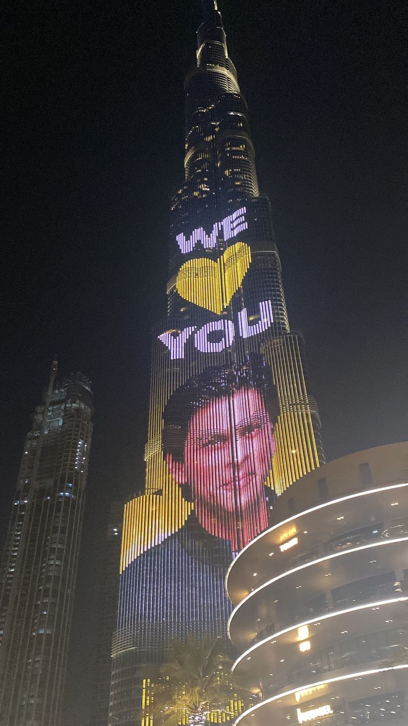 On Shah Rukh Khans 56th Birthday Dubais Burj Khalifa Lit Up And How dpl