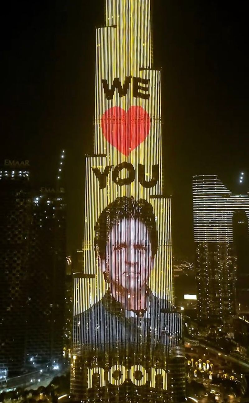 On Shah Rukh Khans 56th Birthday Dubais Burj Khalifa Lit Up And How dpl