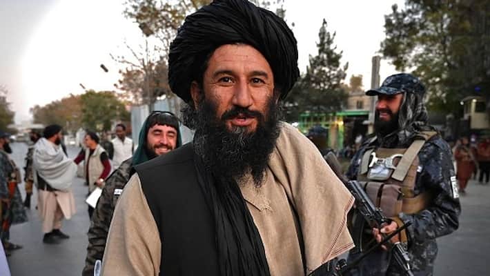 Taliban warns of mass Afghan refugee exodus if US keeps funds frozen-dnm Taliban warns of mass Afghan refugee exodus if US keeps funds frozen-dnm