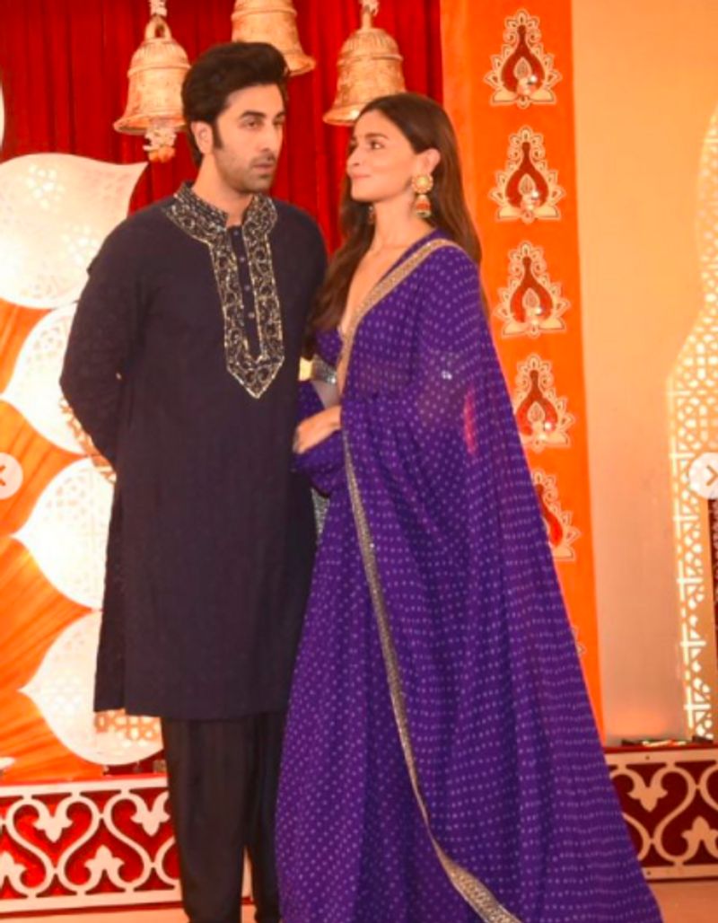 Alia Bhatt wraps her arms around Ranbir Kapoor in Diwali photo dpl