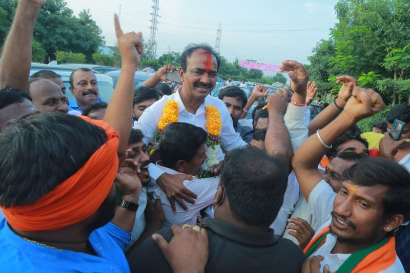 BJP MLA Eatala Rajender Receives Grand Welcome at Hyderabad