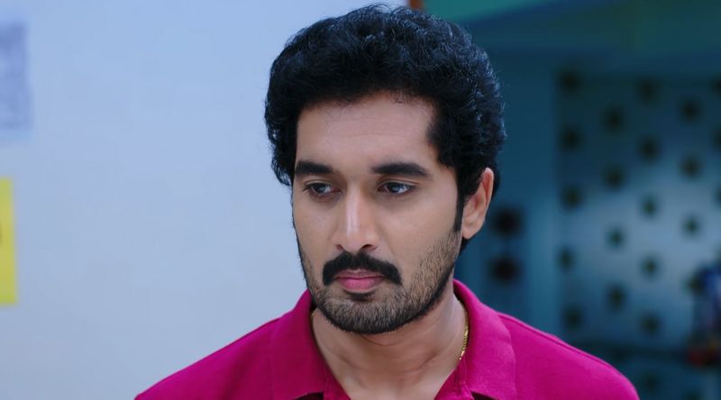 Soundarya lies to Deepa when she confronts in todays Karthika deepam serial episode