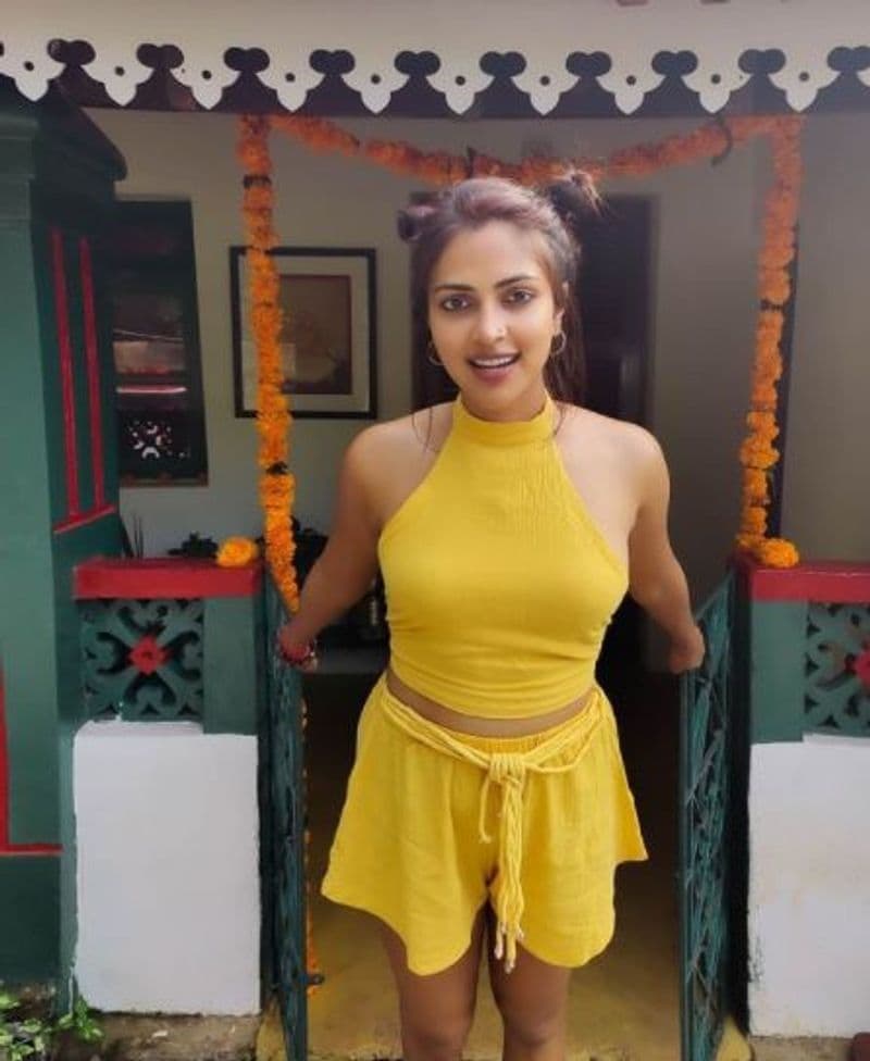 Telugu Amala Paul wishes her followers happy Diwali sharing goa picture vcs