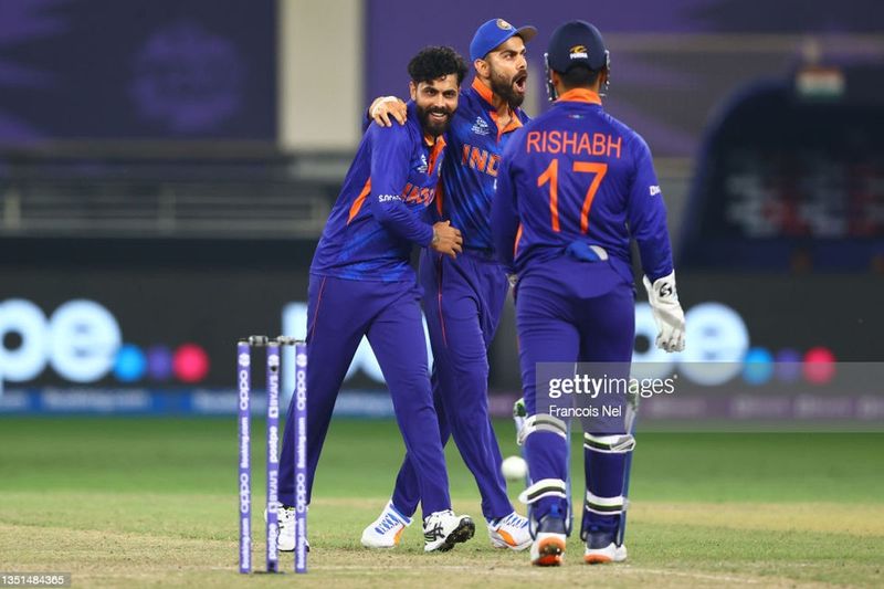 ICC T20 World Cup KL Rahul Breaks Gautam Gambir and Jos Buttler Fastest T20 Fifty record in Dubai kvn