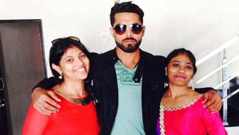 T20 World Cup 2021: Bhai Dooj, diwali, virat kohli to ms dhoni meet 10 cricketers sister