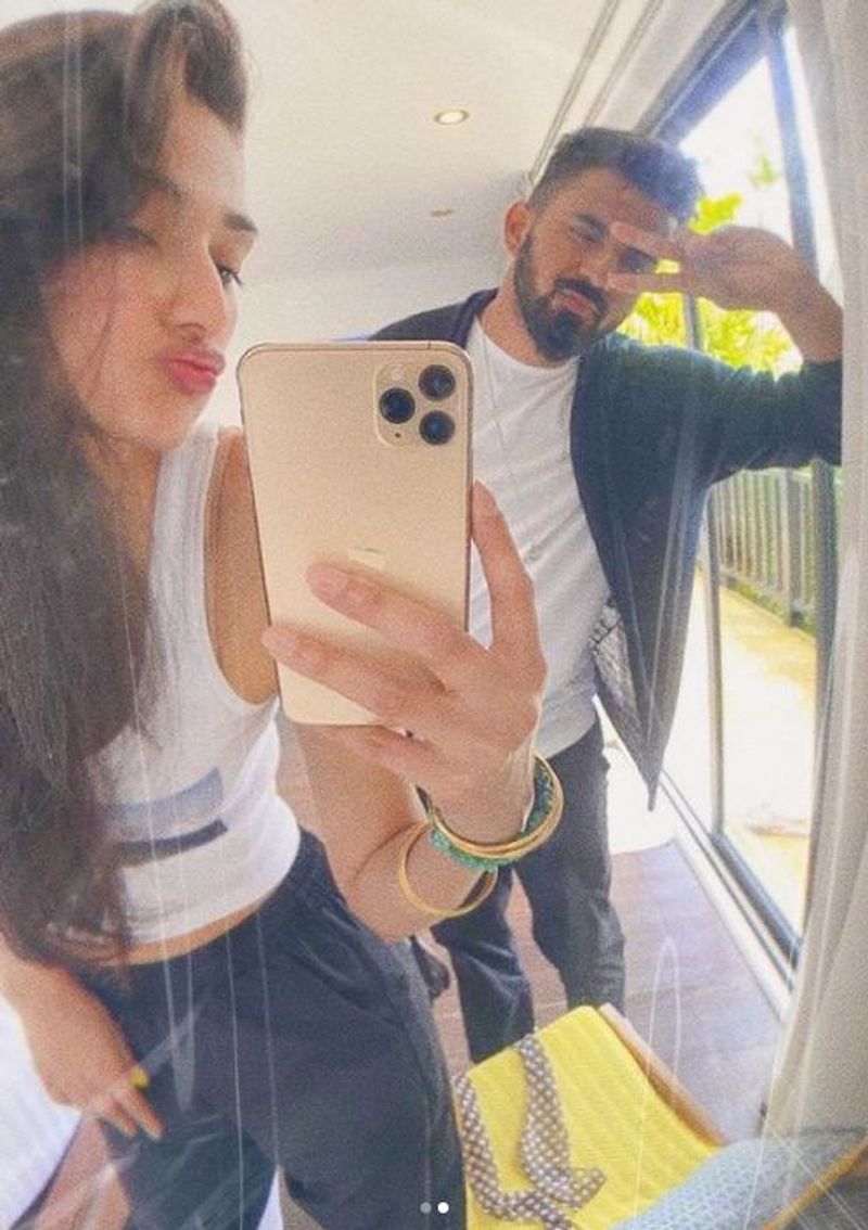 T20 World Cup Ind vs SCO Team India Cricketer KL Rahul make their relationship Public with Athiya Shetty on her Birthday kvn