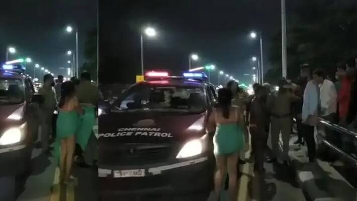 half nude women protested in marina half nude women protested in marina